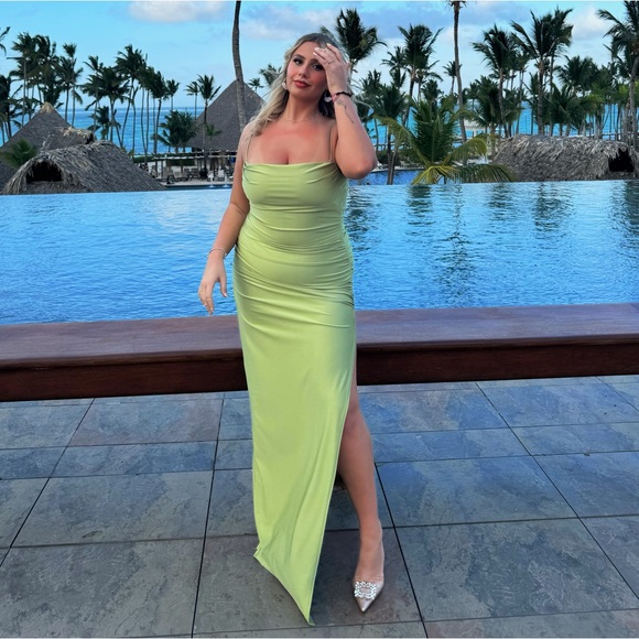 Lime Green Windsor Dress - Picture 1 of 3